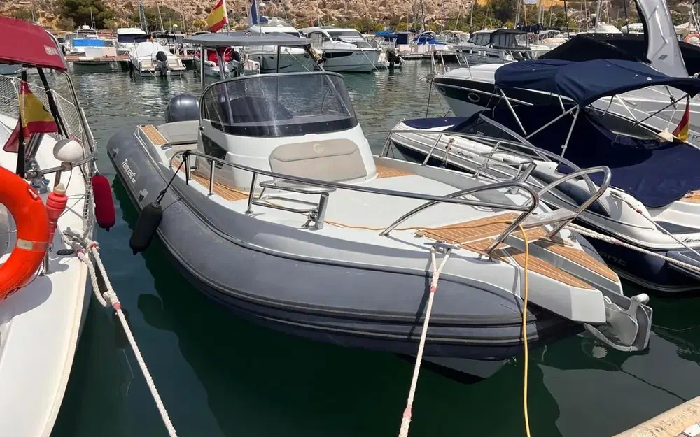 slider 0 Capelli Tempest 900