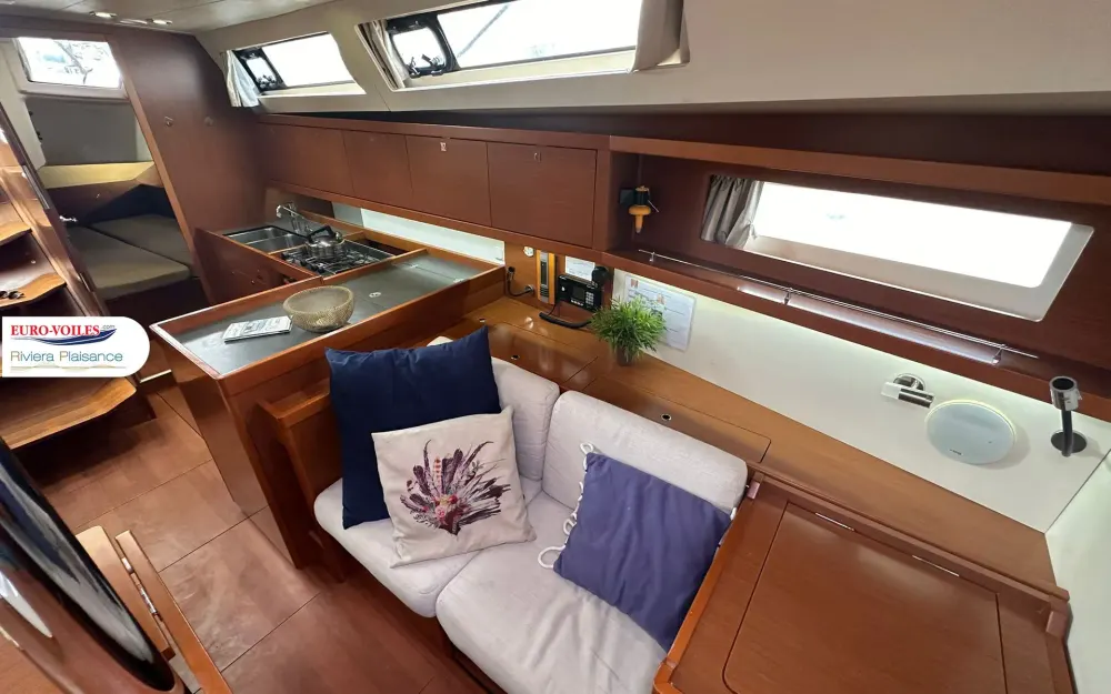 slider 10 Beneteau Oceanis 41