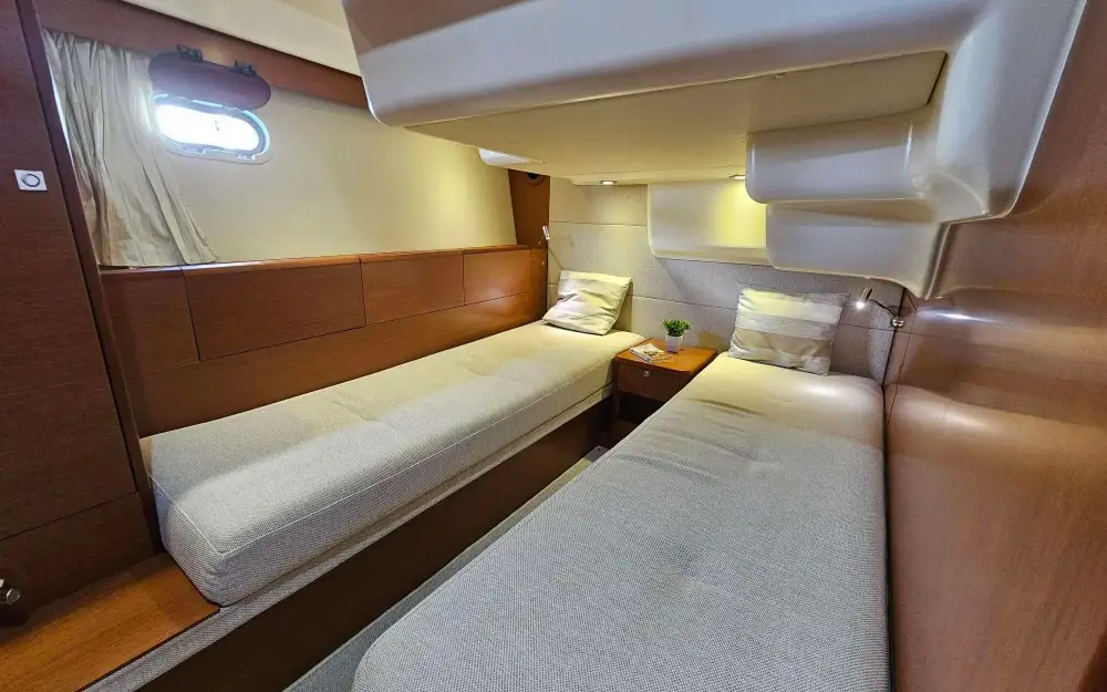 slider 12 Jeanneau Prestige 400