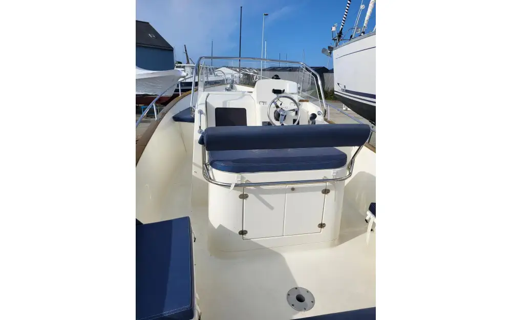 slider 1 Rhea 23 Open