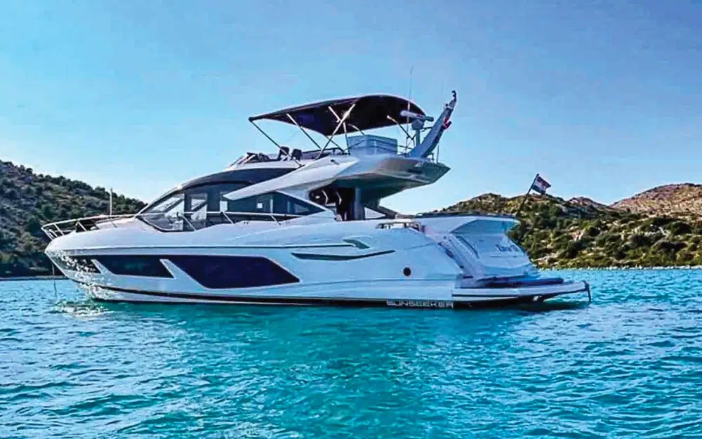 SunseekerSport Yacht 74