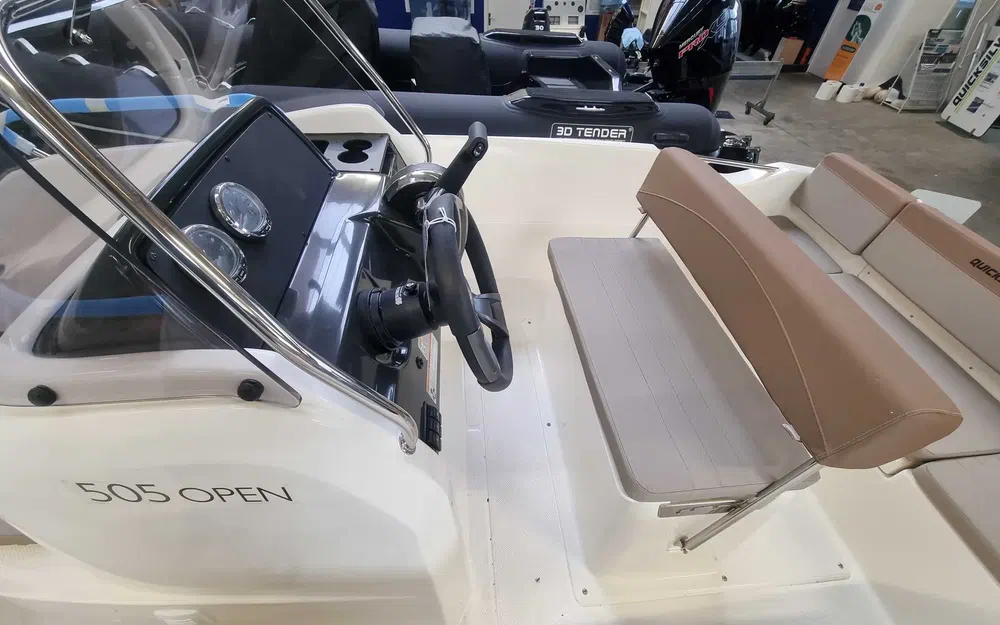 slider 7 Quicksilver Activ 505 Open