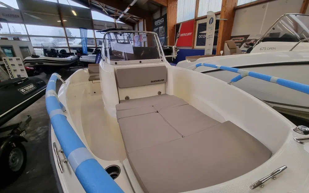 slider 8 Quicksilver Activ 505 Open