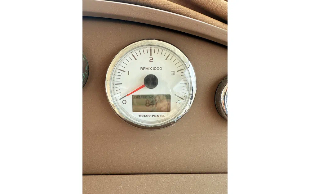 slider 11 Windy 44 Chinook