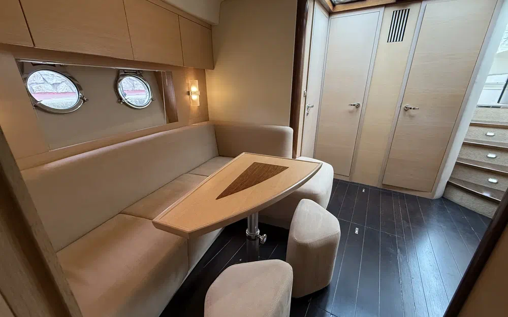 slider 20 Windy 44 Chinook