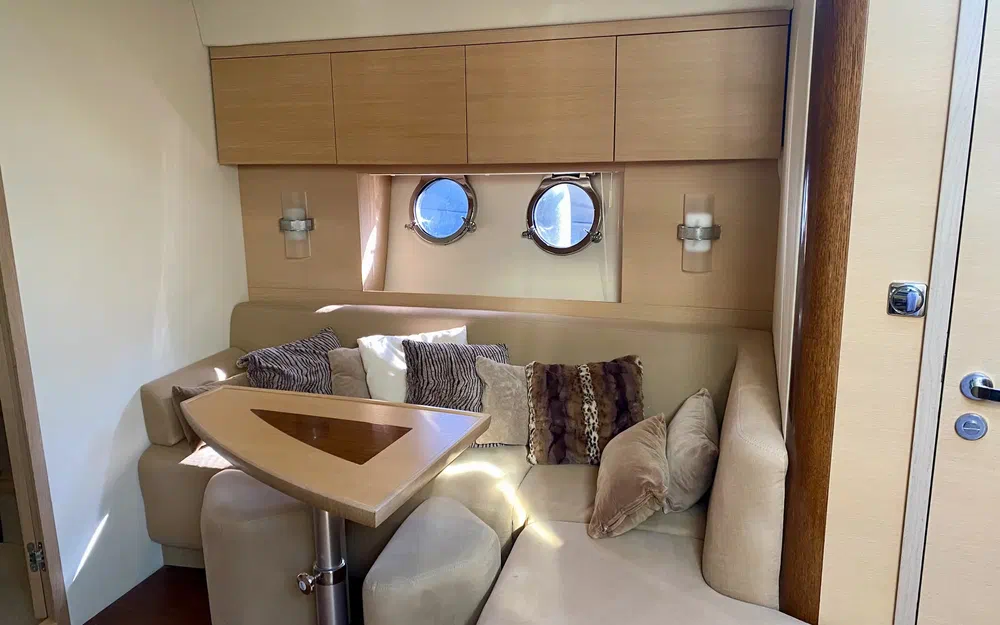 slider 21 Windy 44 Chinook