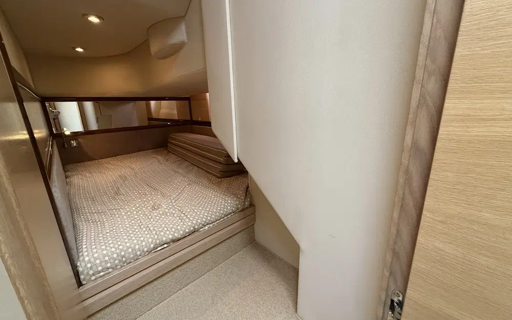 slider 22 Windy 44 Chinook