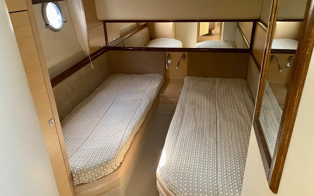 slider 25 Windy 44 Chinook