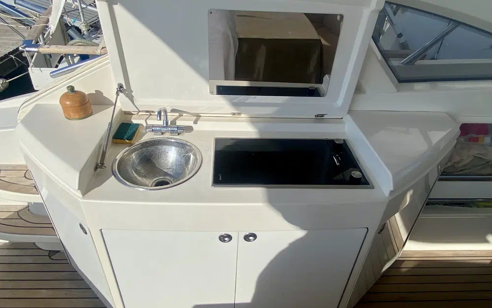 slider 7 Windy 44 Chinook