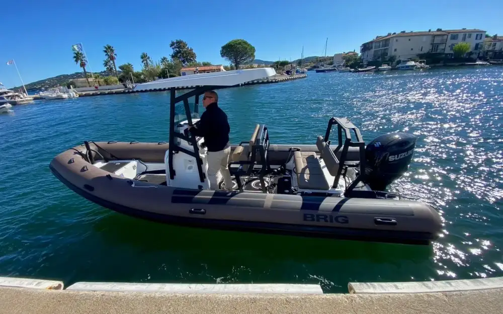 slider 2 Brig Navigator 22