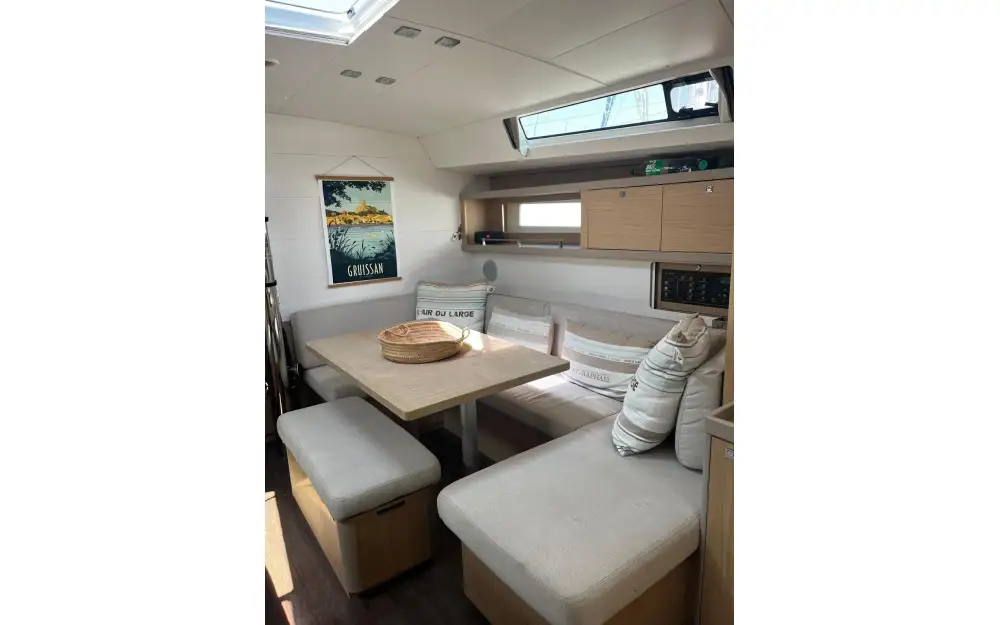 slider 4 Beneteau Oceanis 45