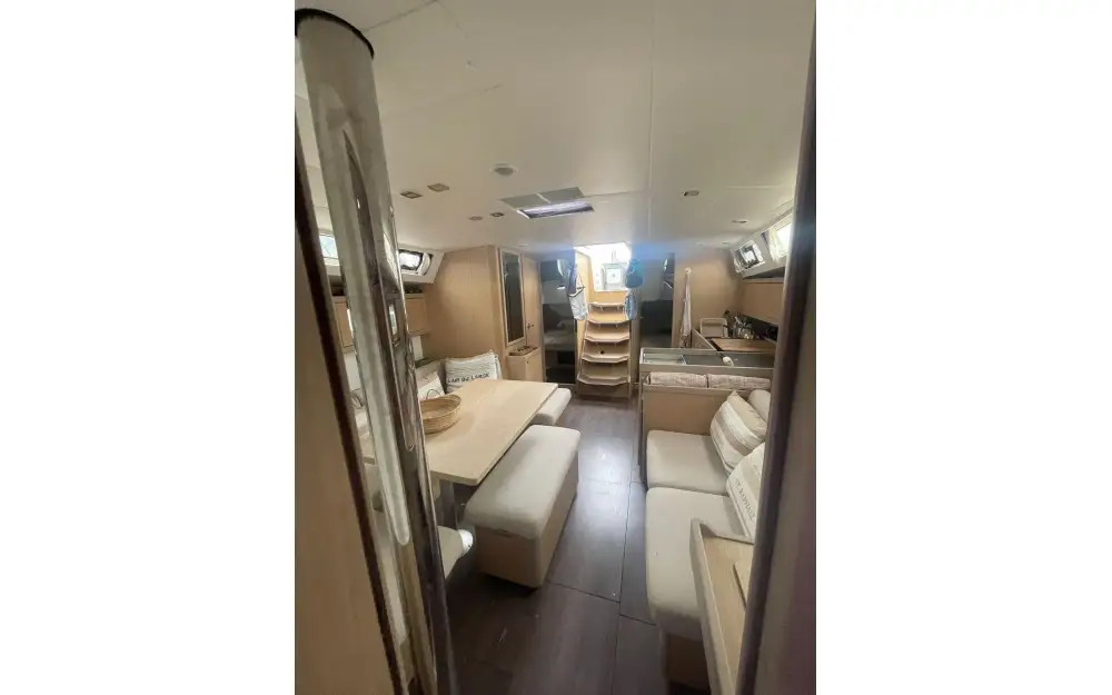 slider 21 Beneteau Oceanis 45