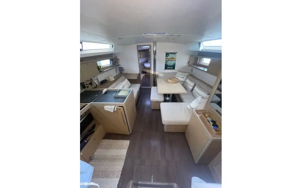 slider 2 Beneteau Oceanis 45