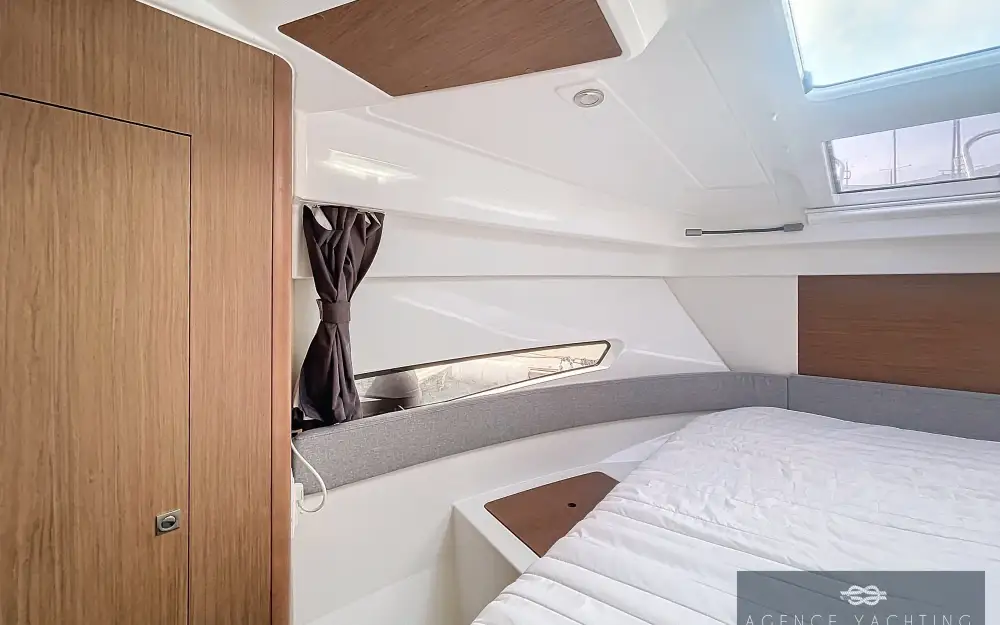 slider 25 Beneteau Antares Serie 9
