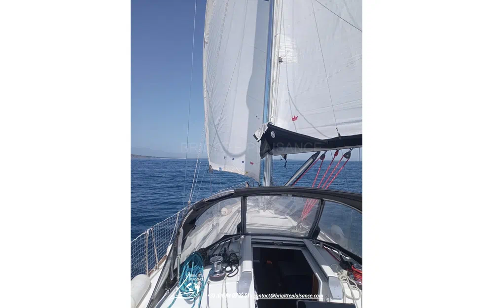 slider 2 Beneteau Oceanis 31 Limited Edition
