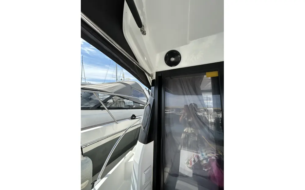 slider 24 Jeanneau Merry Fisher 895 - null