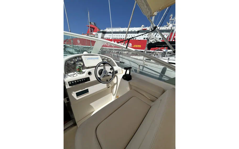 slider 11 Jeanneau Prestige 30