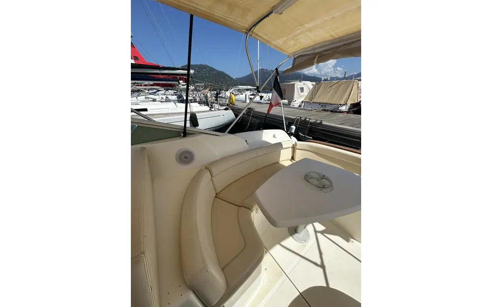slider 12 Jeanneau Prestige 30
