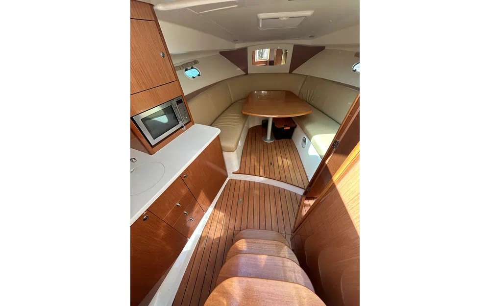 slider 7 Jeanneau Prestige 30