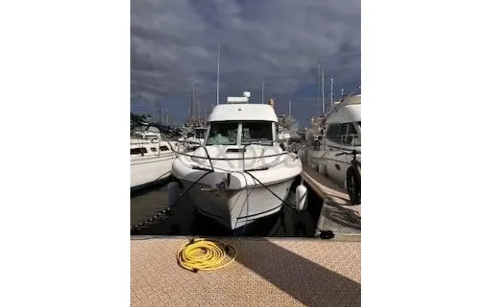 slider 1 Jeanneau Merry Fisher 925 Fly