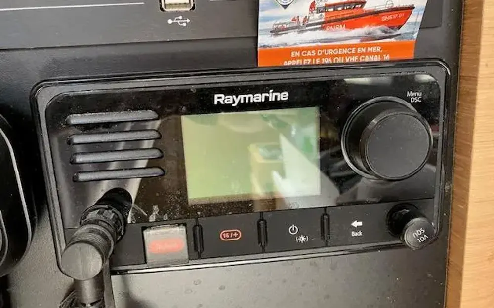 slider 18 Jeanneau Sun Odyssey 410
