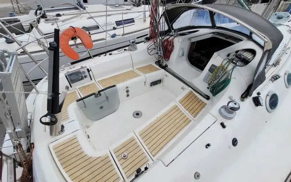 slider 6 Beneteau First 35.7 - null