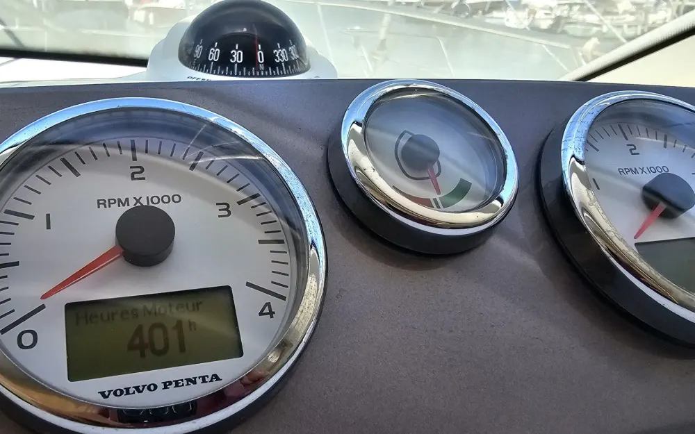 slider 10 Jeanneau Leader 10