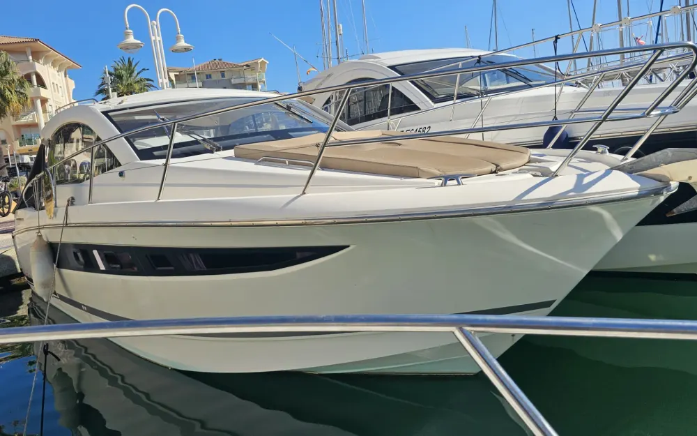 slider 21 Jeanneau Leader 10