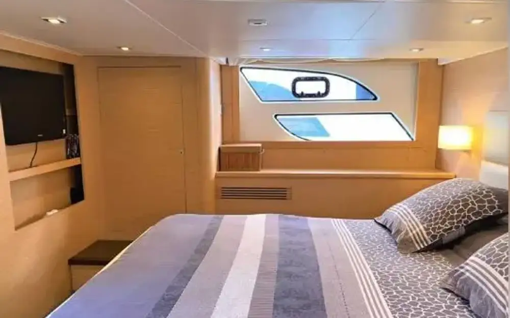 slider 12 Beneteau Monte Carlo 47 HT