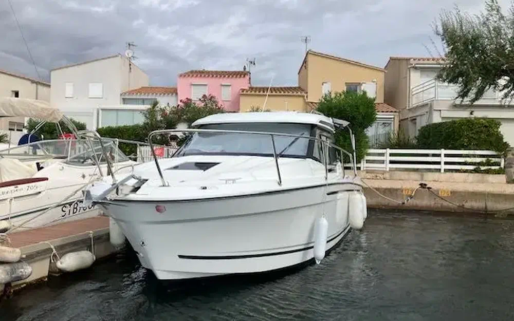 slider 0 Jeanneau Merry Fisher 795