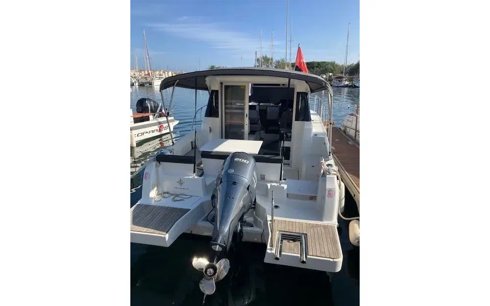 slider 3 Jeanneau Merry Fisher 795