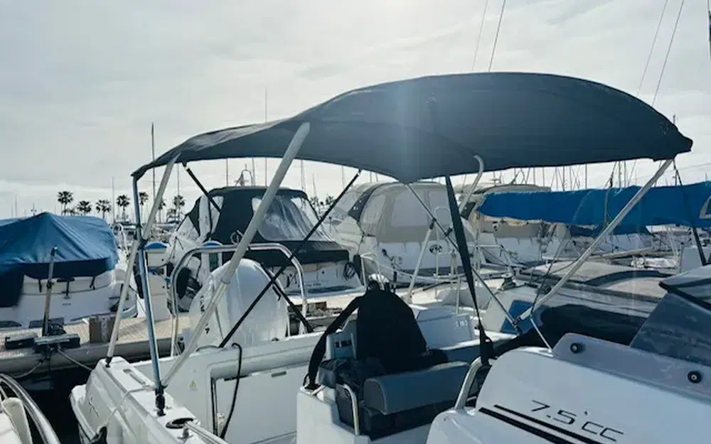 slider 13 Jeanneau Cap Camarat 7.5 CC