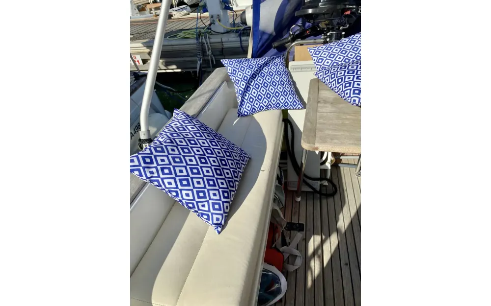 slider 3 Beneteau Ombrine 960