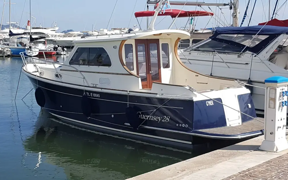 slider 3 Arvor Guernsey 28