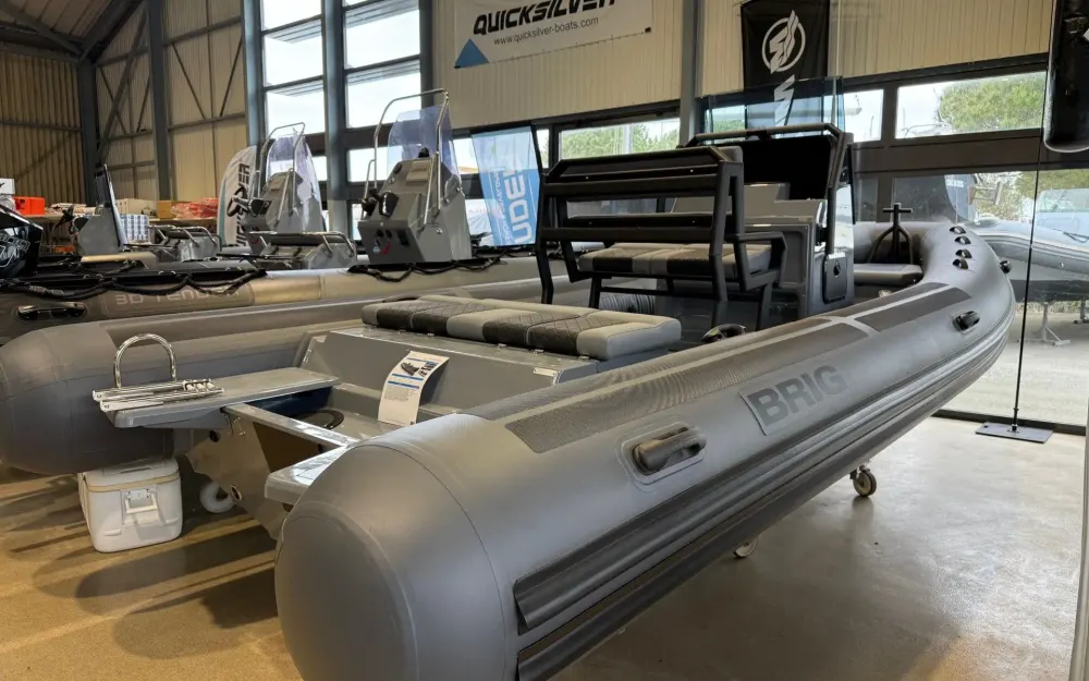 slider 3 Brig Navigator 22 - null
