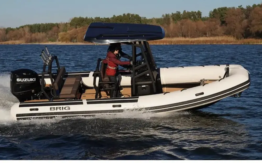 slider 24 Brig Navigator 22 - null