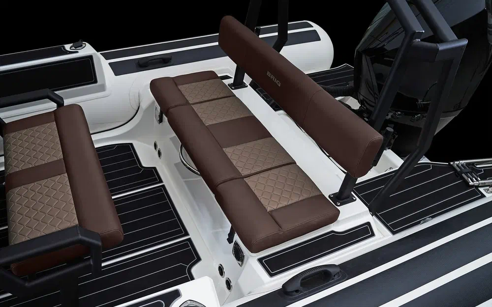 slider 16 Brig Navigator 24