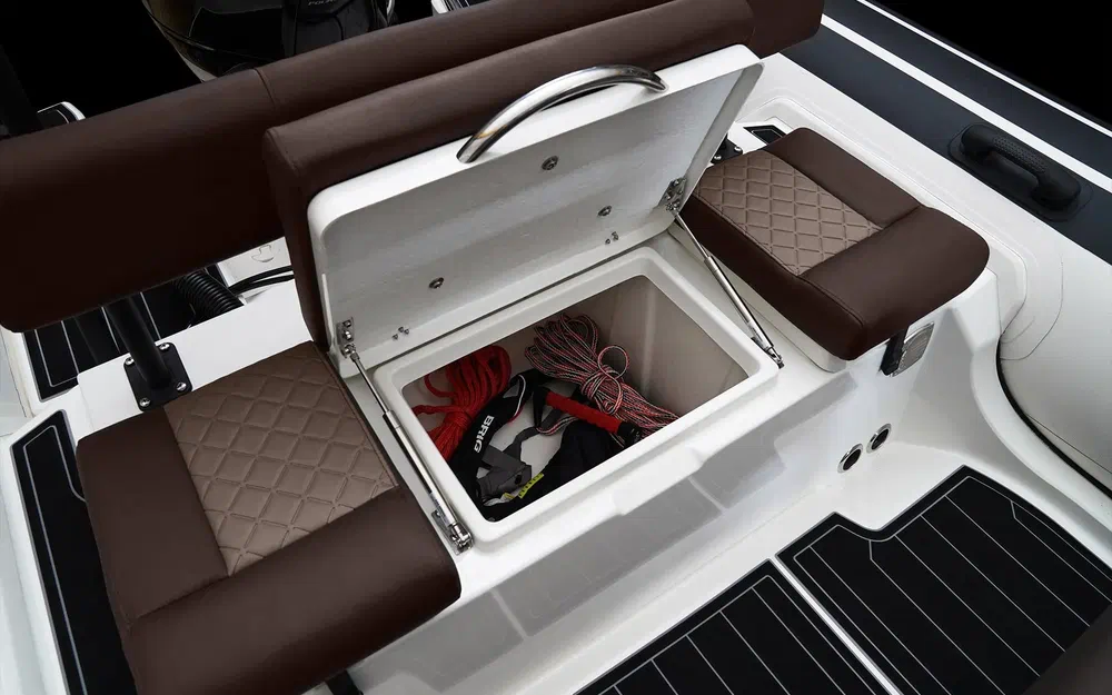 slider 17 Brig Navigator 24