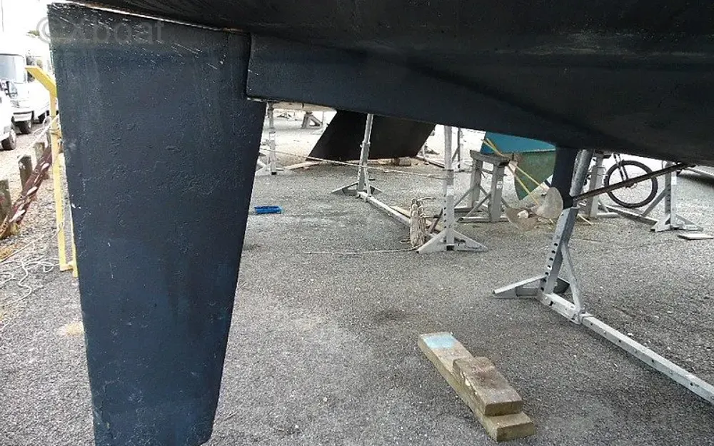 slider 8 Beneteau First 325