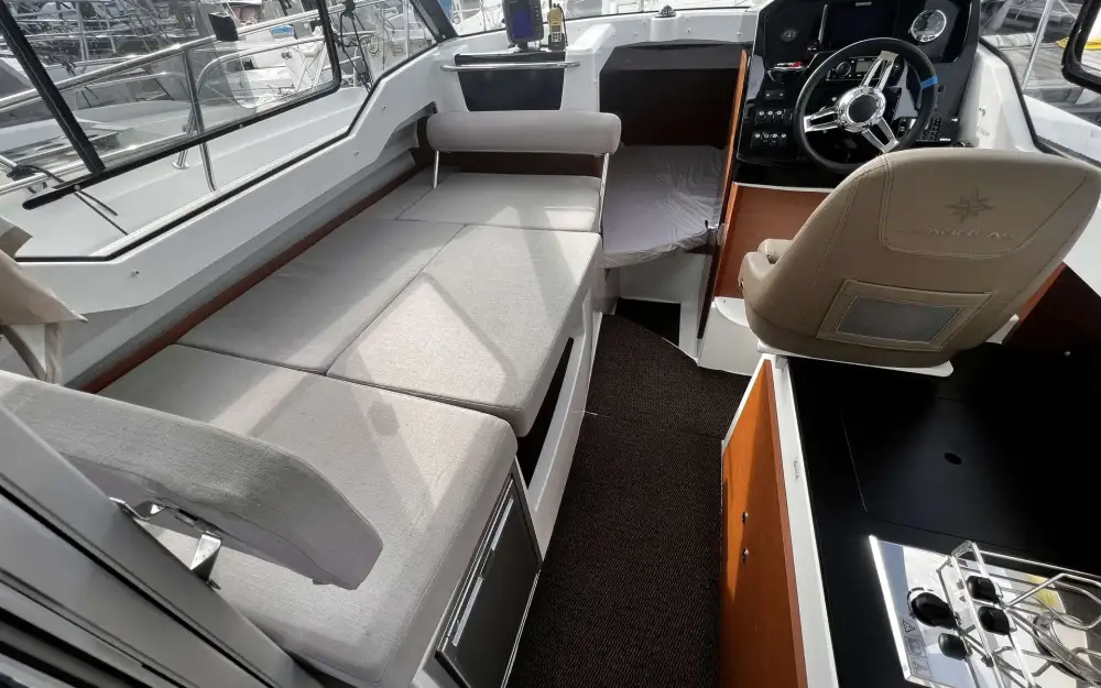 slider 12 Jeanneau Merry Fisher 795