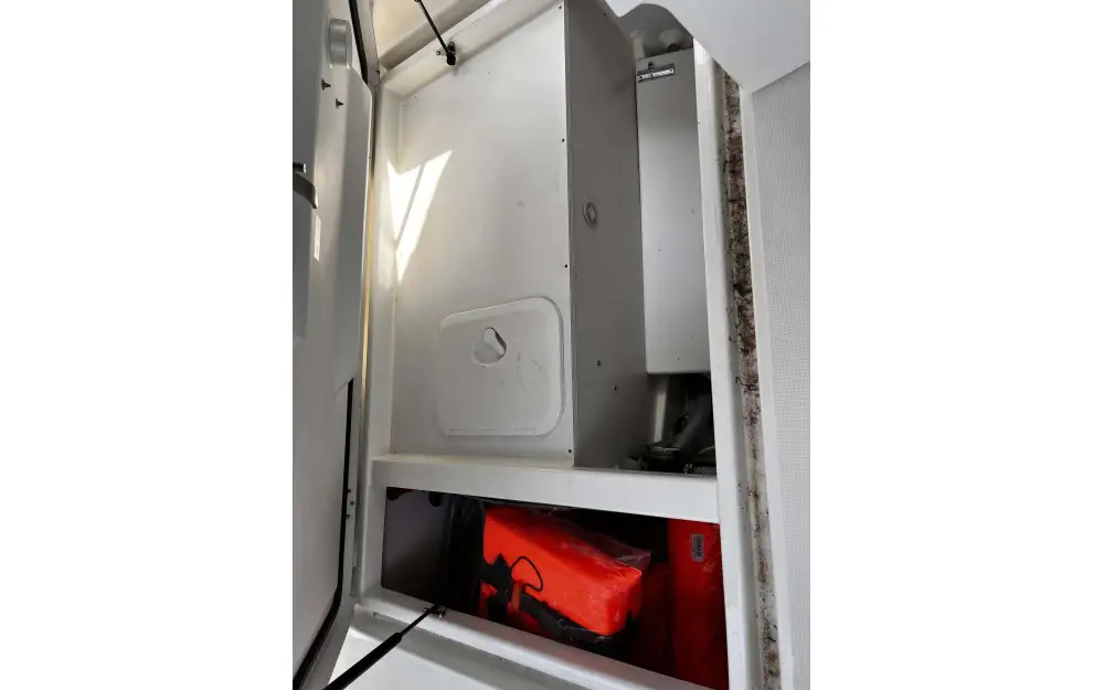 slider 21 Jeanneau Merry Fisher 795