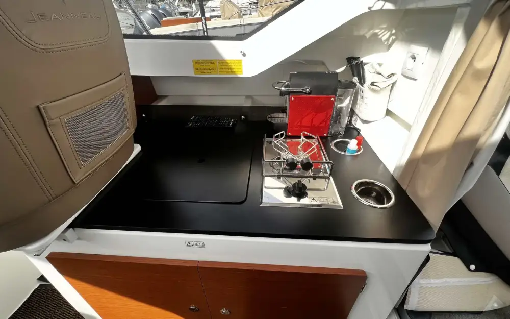 slider 24 Jeanneau Merry Fisher 795