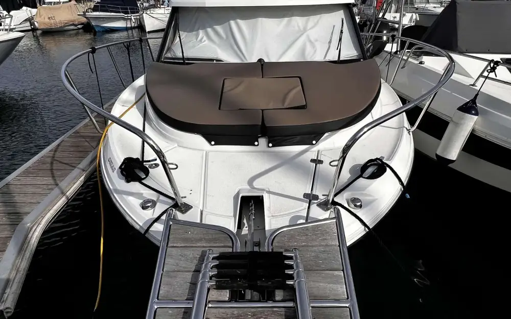 slider 2 Jeanneau Merry Fisher 795