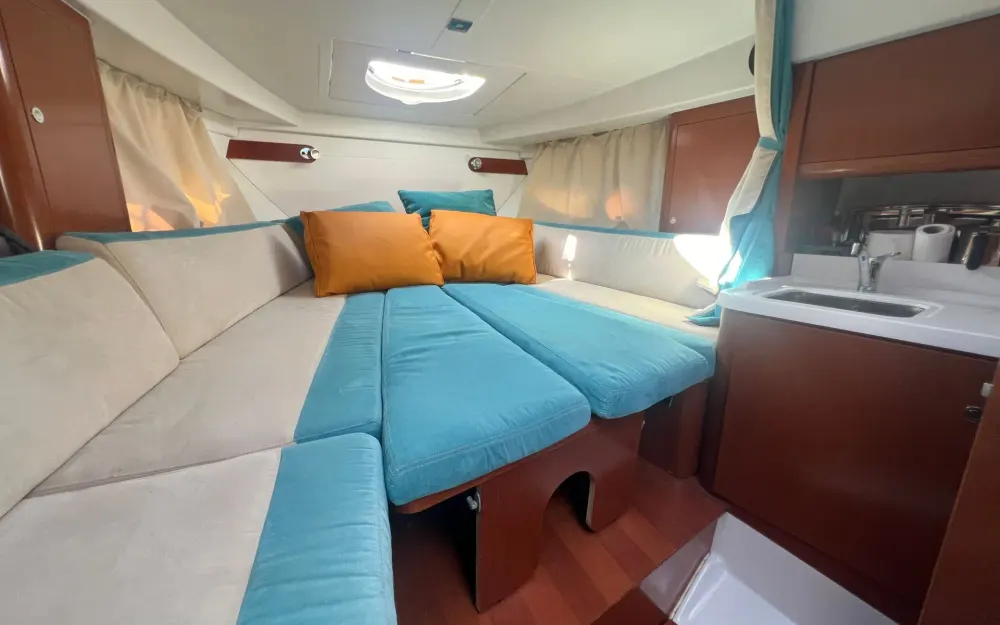 slider 3 Beneteau Flyer Gran Turismo 34 - null