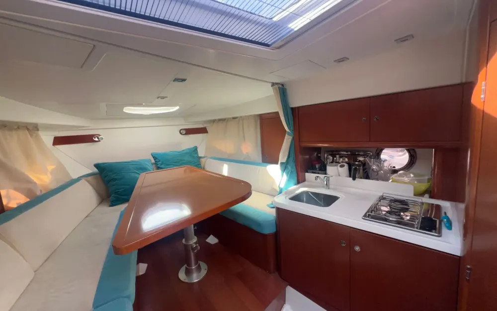 slider 4 Beneteau Flyer Gran Turismo 34 - null