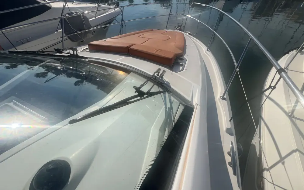 slider 7 Beneteau Flyer Gran Turismo 34 - null