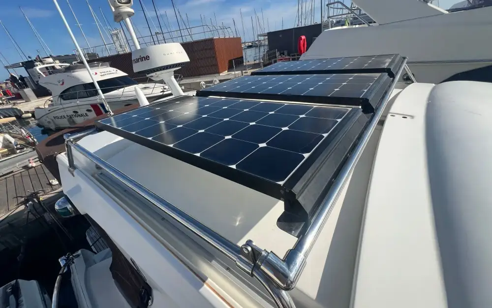 slider 8 Beneteau Flyer Gran Turismo 34