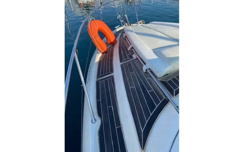 slider 5 Beneteau Flyer 920 - null