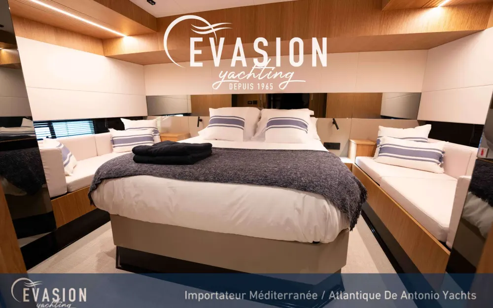 slider 17 De Antonio Yachts D60