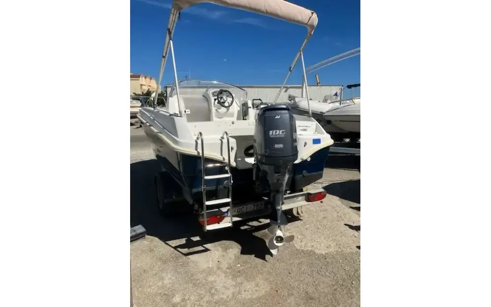 slider 2 Jeanneau Cap Camarat 5.5 WA